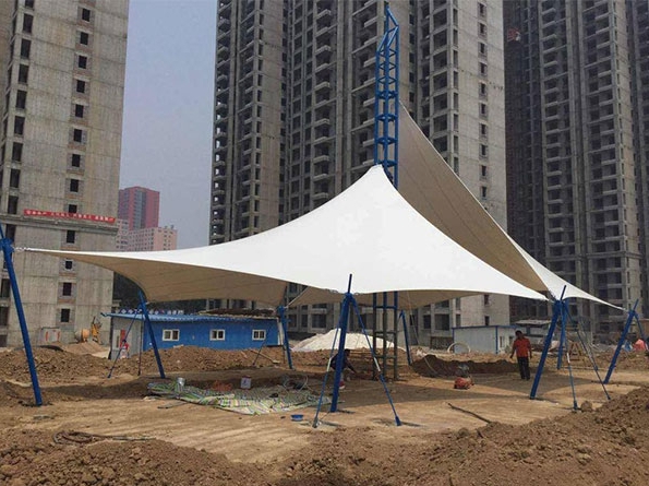 什么是PTFE休閑張拉膜?它為何在建筑設(shè)計中如此受歡迎?